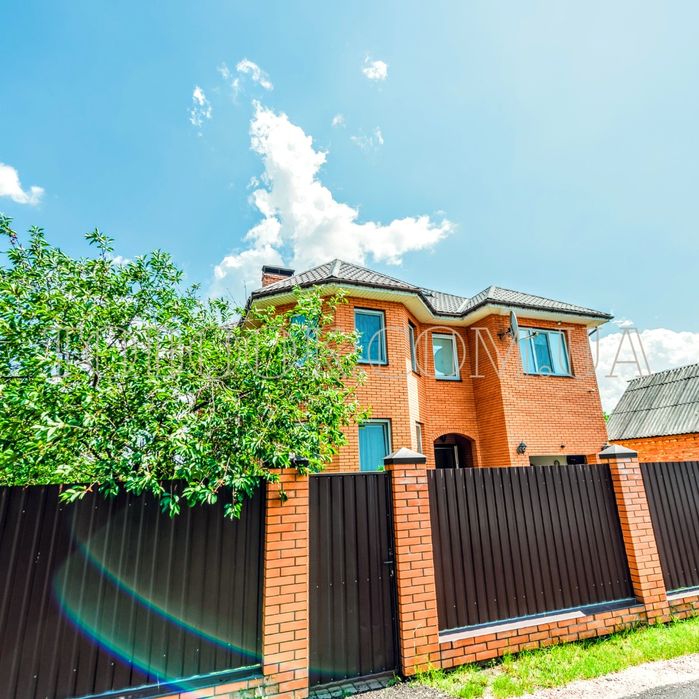 #358 Здаю будинок з сауною і Басейном