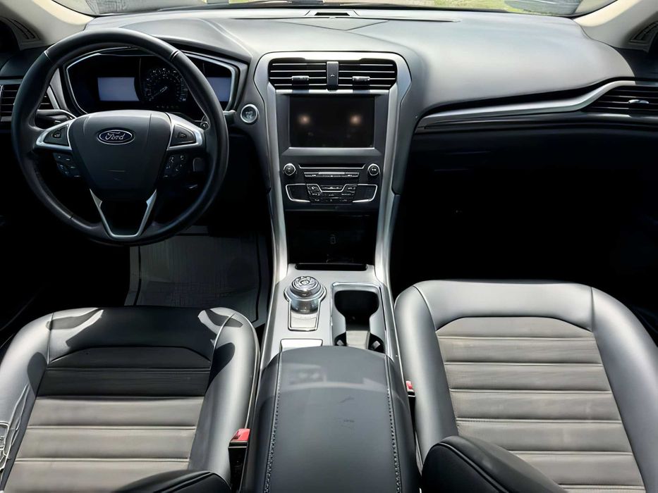 Ford Fusion      2017