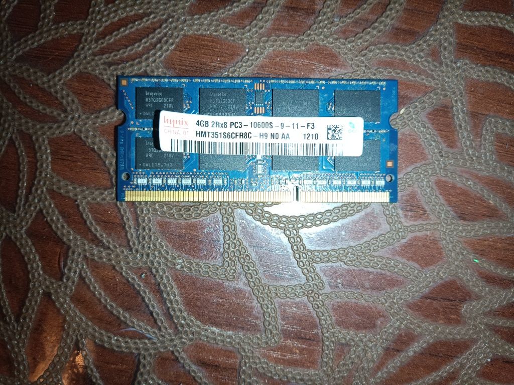 Модуль пам'яті SODIMM HYNIX 4GB 2Rx8 PC3-10600S-9-10-F2 DDR3 1333Mhz (