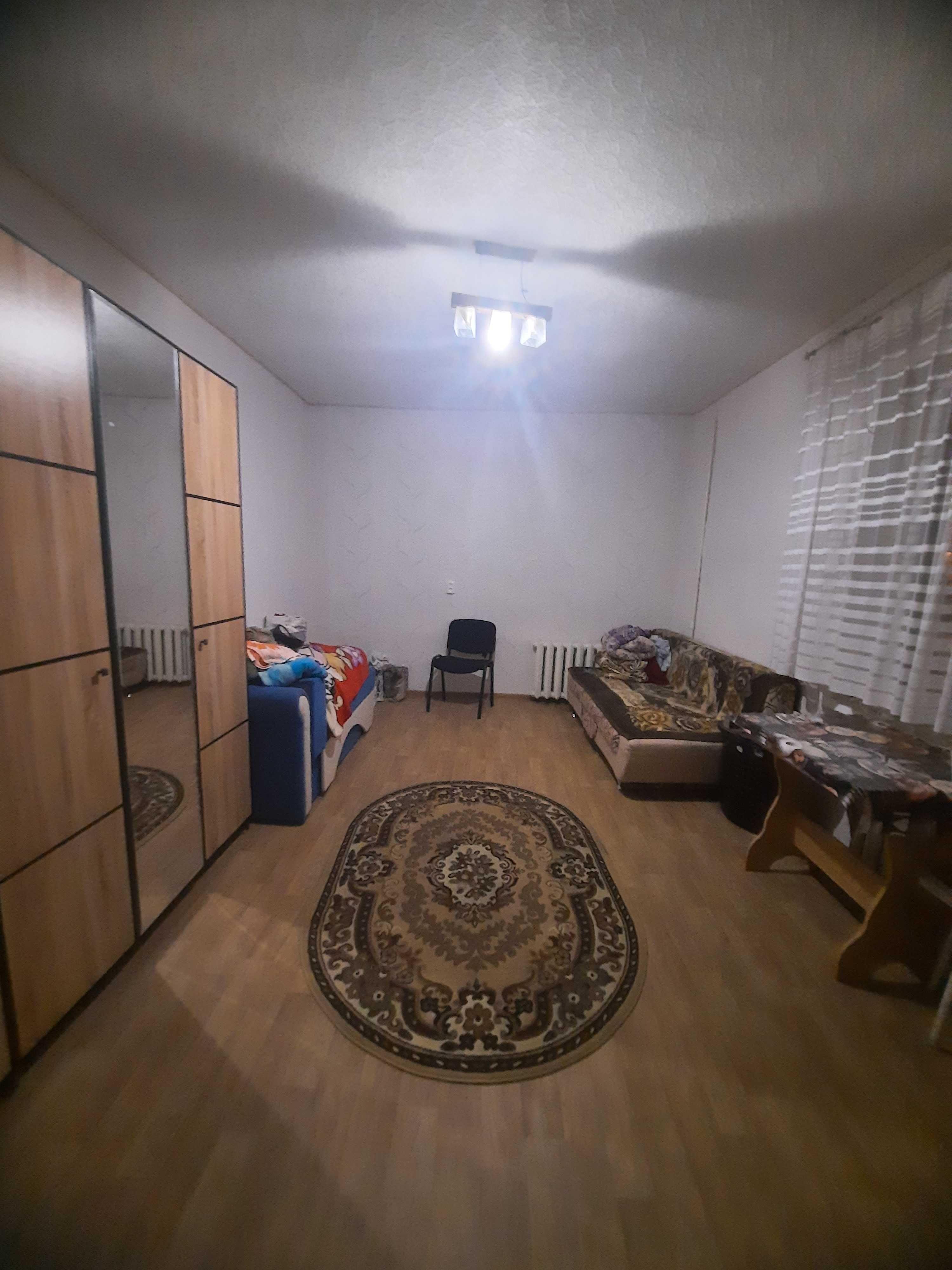 Продам 1 комнатную гостинку холодная гора