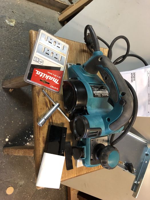 Strug do drewna makita kpo 810C