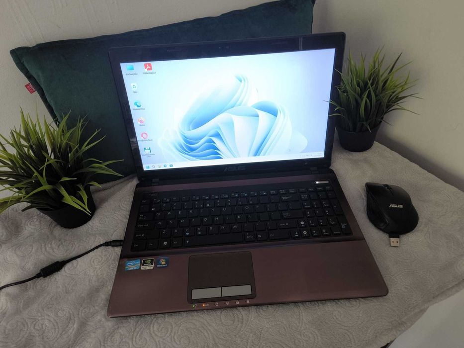 Laptop Asus 15,6' I3 8 GB RAM 500 HDD HDMI Dedykowana Grafika GeForce