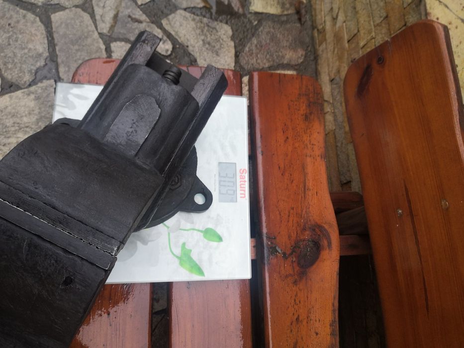 Тиски большие поворотные 120мм.