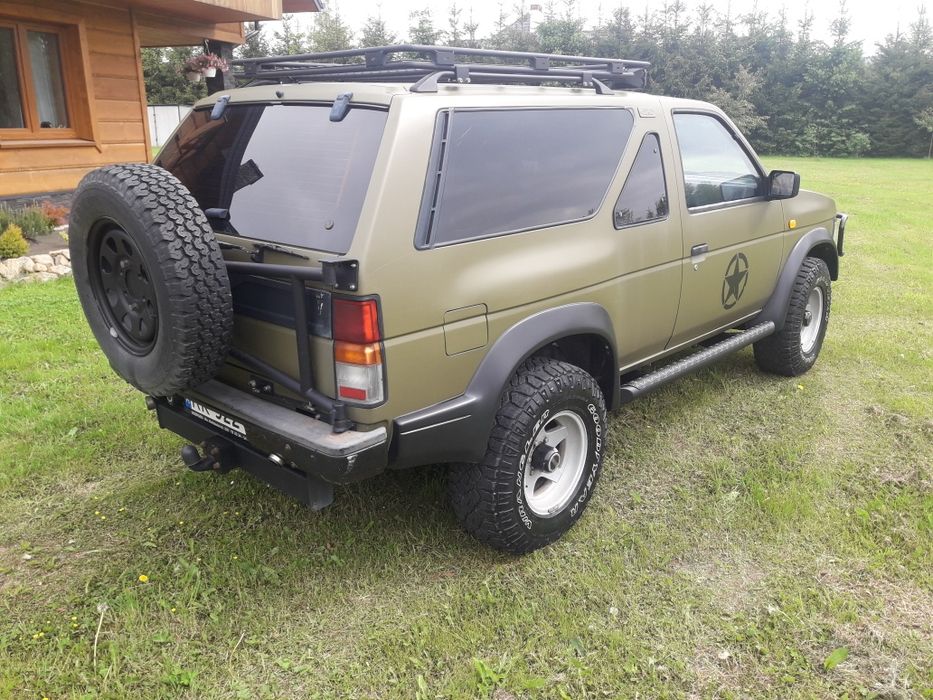 Nissan Terrano 1