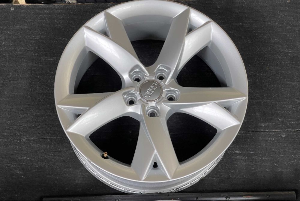 Диски R18 5/112 Audi A3 A4 A5 A6 Q5 Q3 Skoda Superb A7 A8 VW Passat B8