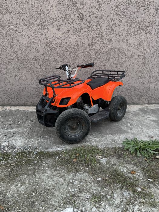 Продам детский квадроцикл 50сс