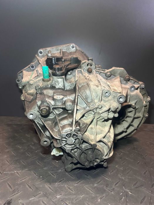 Skrzynia Biegów PF6 Renault Trafic Opel Vivaro  1.6 DCI CDTI