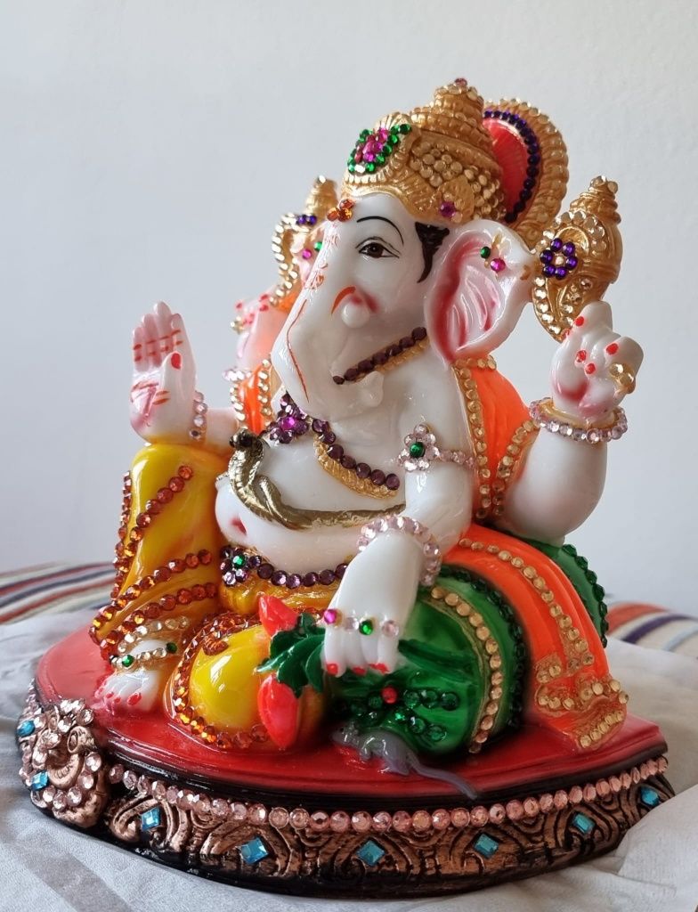 Estatueta Ganesha brilhante pintada e decorada à mão / peça nova