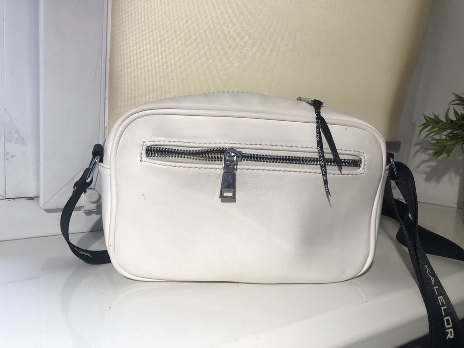 Сумочка жіноча,  білого кольору