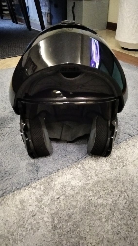 Capacete de mota da marca ZeuS