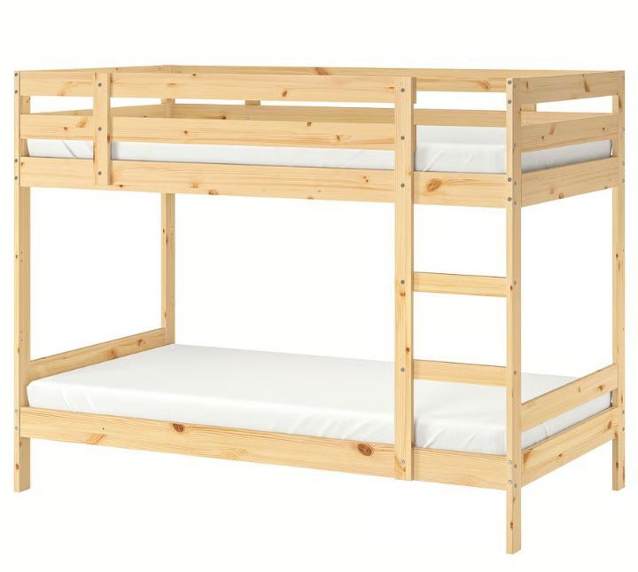 Beliche de madeira natural – resistente e em ótimo estado

Descrição: