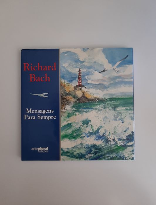 3 Livros (Paulo Coelho, Richard Bach e Pablo Neruda)