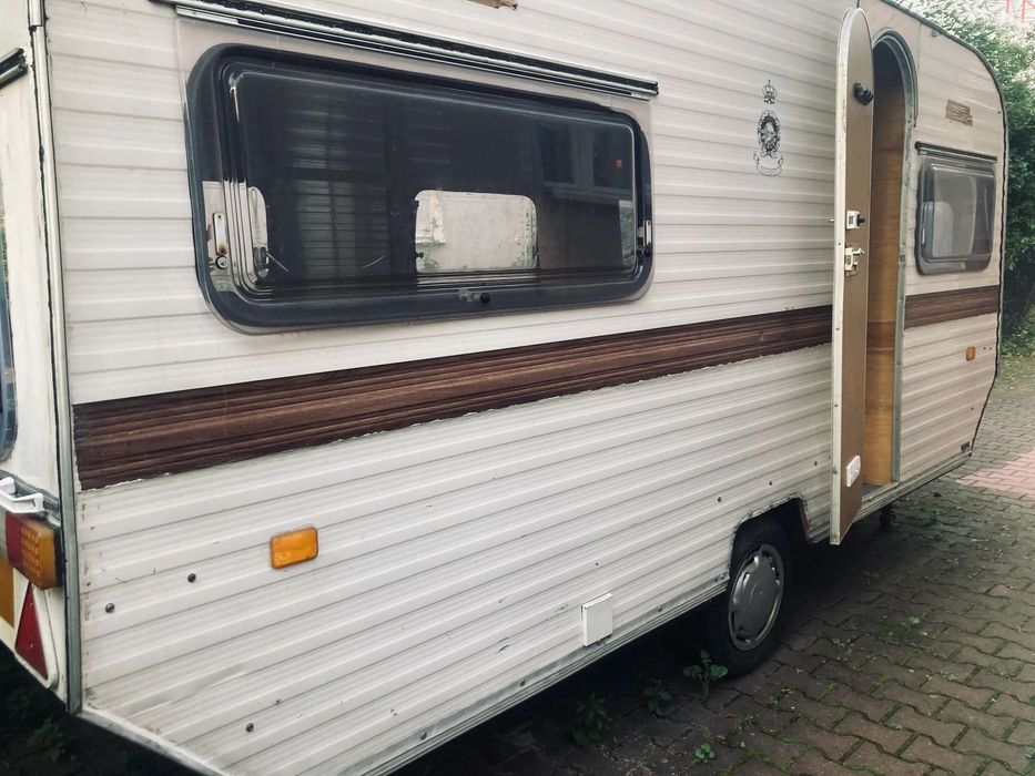 BERGLAND BM 450  Sprzedam zarejestrowaną przyczepę – projekt do dokończenia