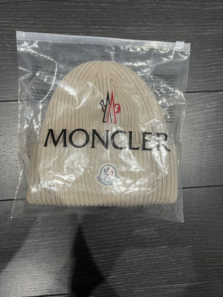 Moncler Ribbed Knit Wool Beanie, Bege