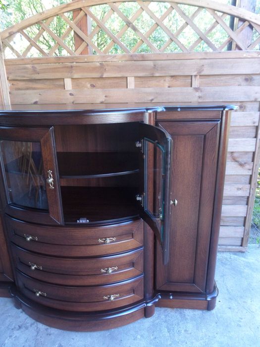 piękny barek Diana Olejnikowski stan bdb kolor orzech komoda