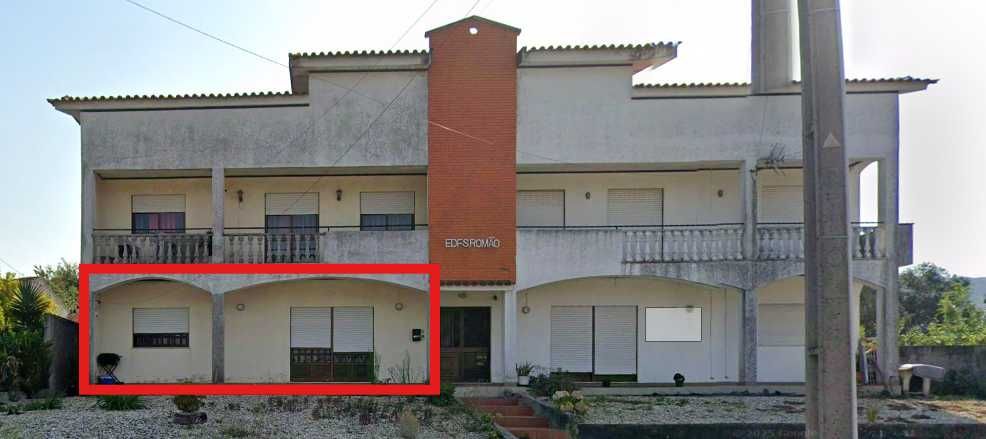 Apartamento T3 com Sótão Equipado e Duas Garagens