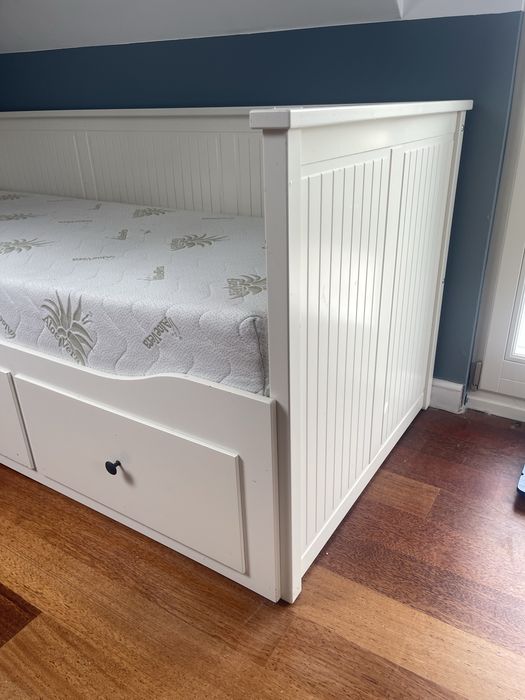 Łóżko HEMNES z materacem