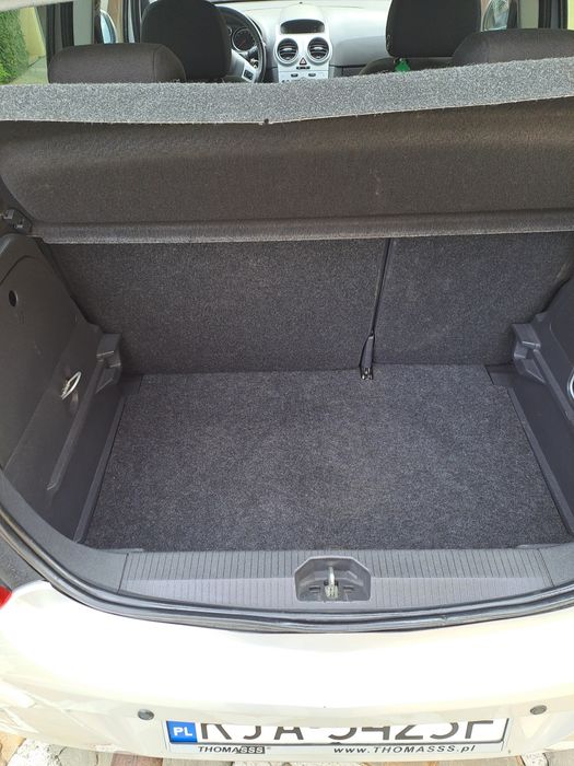 Opel corsa D 1,2 przebieg 121000 km