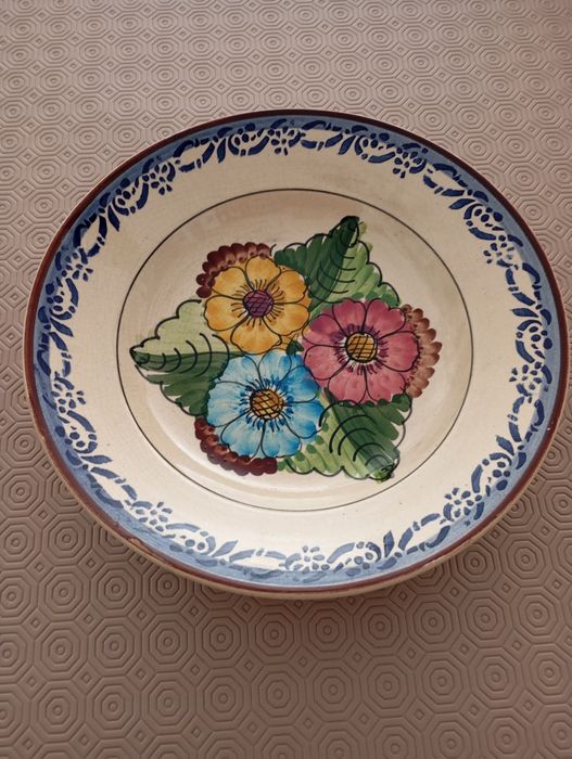 Prato fundo em faiança portuguesa,hand paitend