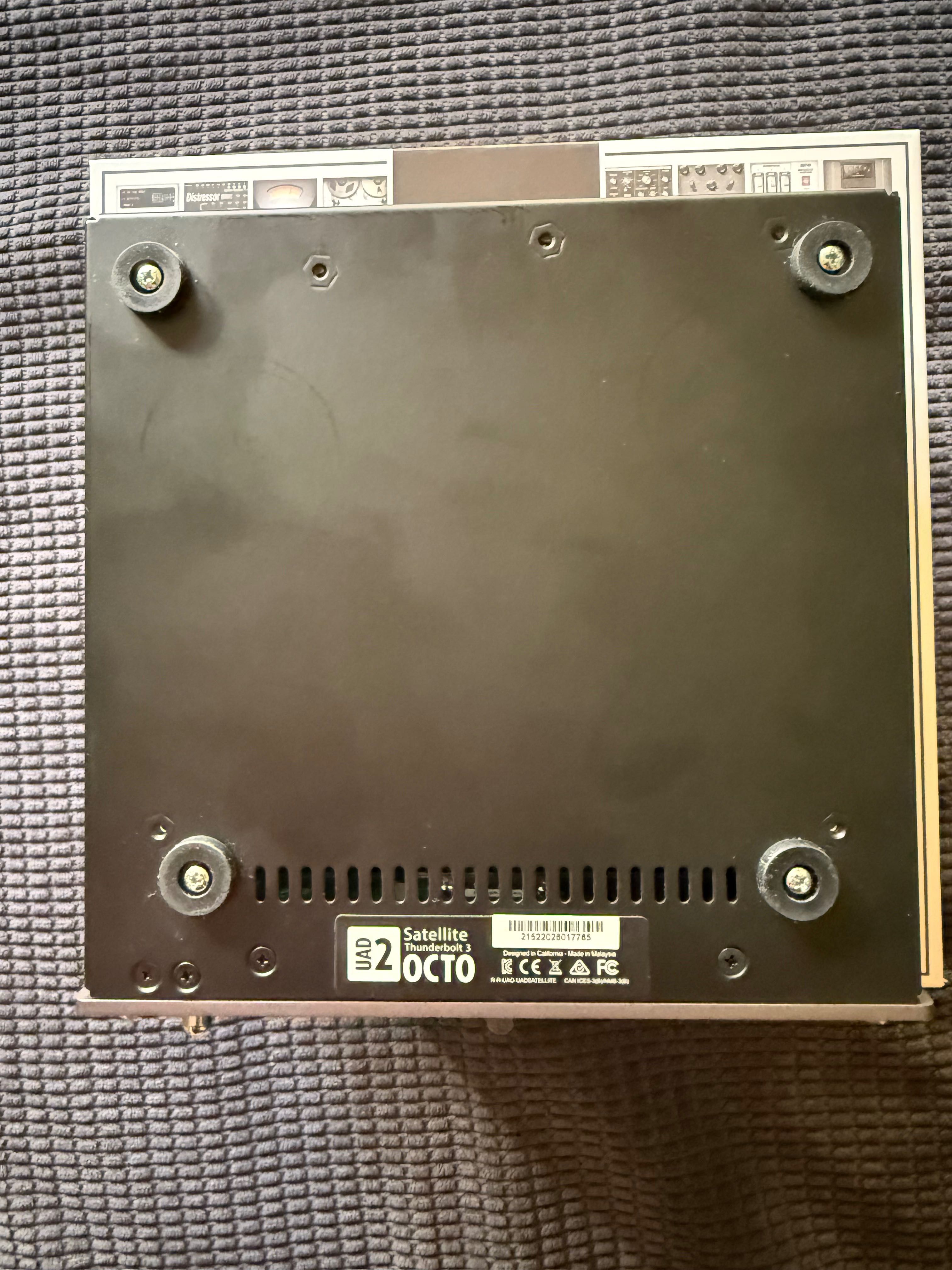 Universal Audio UAD-2 Satellite TB3 OCTO Core