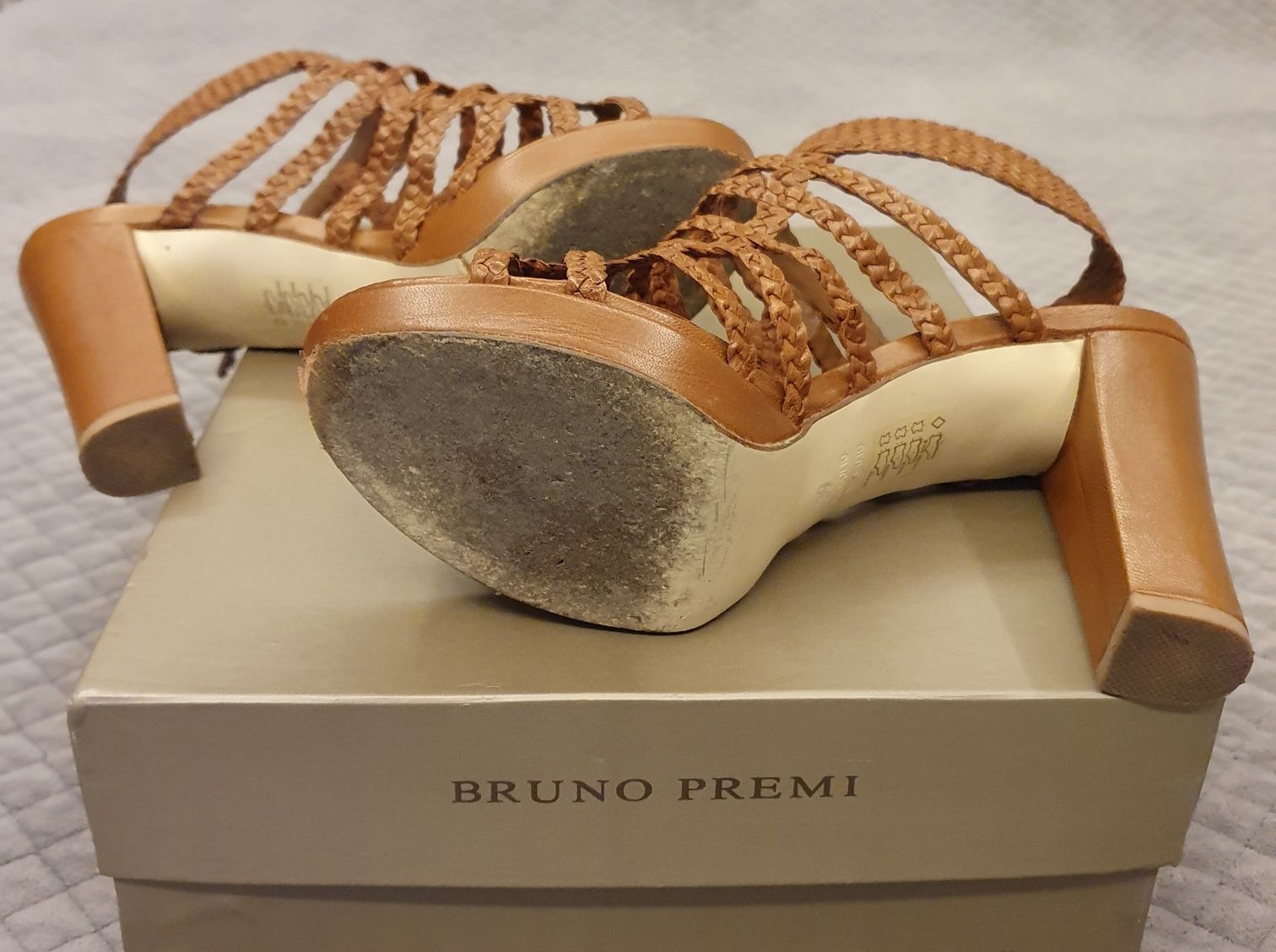 Bruno Premi karmelowe plecione sandały  39 skóra