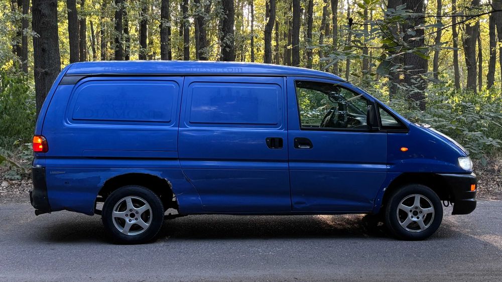 Продам Mitsubishi L 400 2000 года