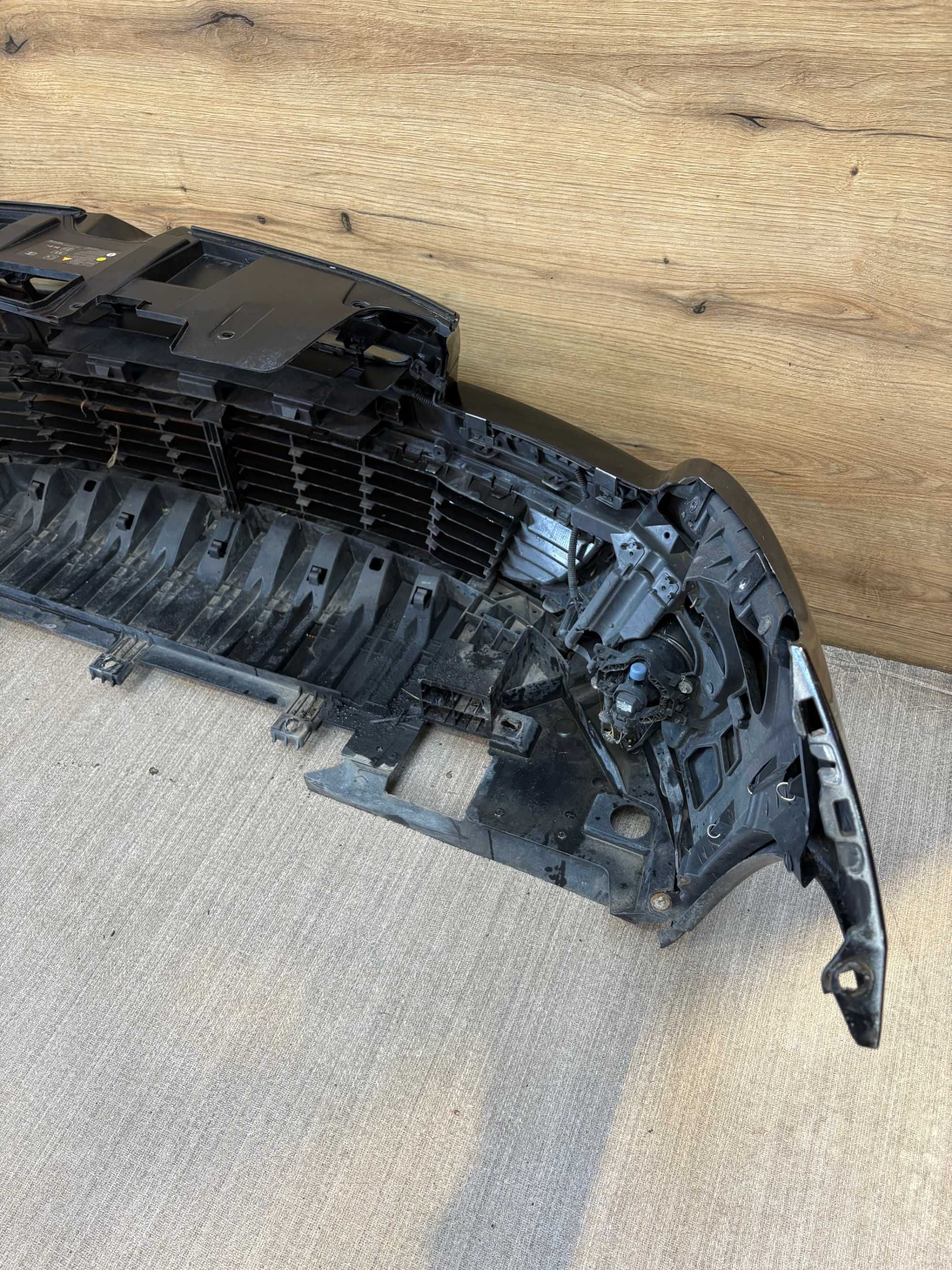 Zderzak przedni renault megane III lift kolor tegne