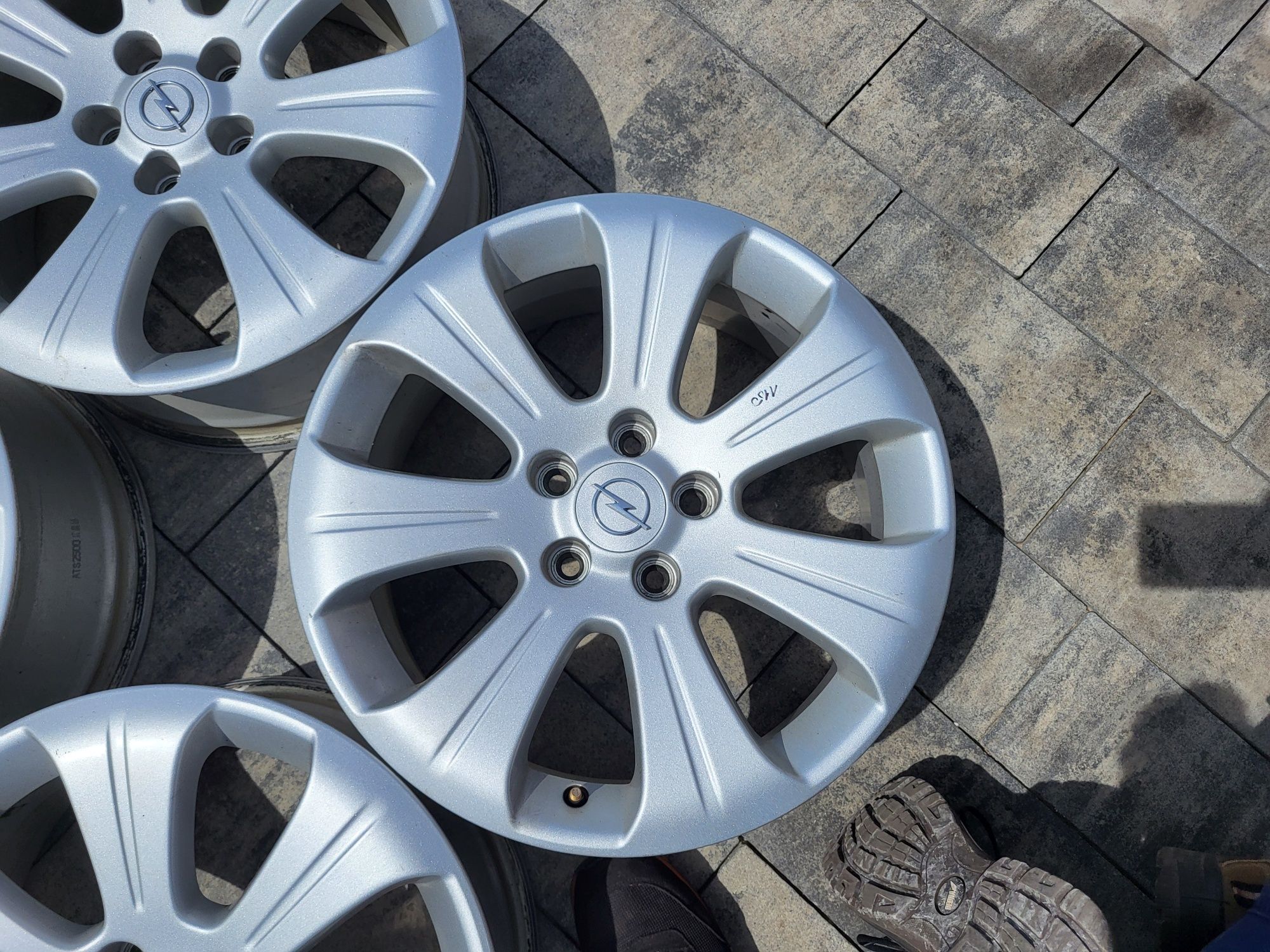 Alufelgi 17" 5x110 ET39 OPEL Astra Vevtra C   Zafira B  Meriva Signum