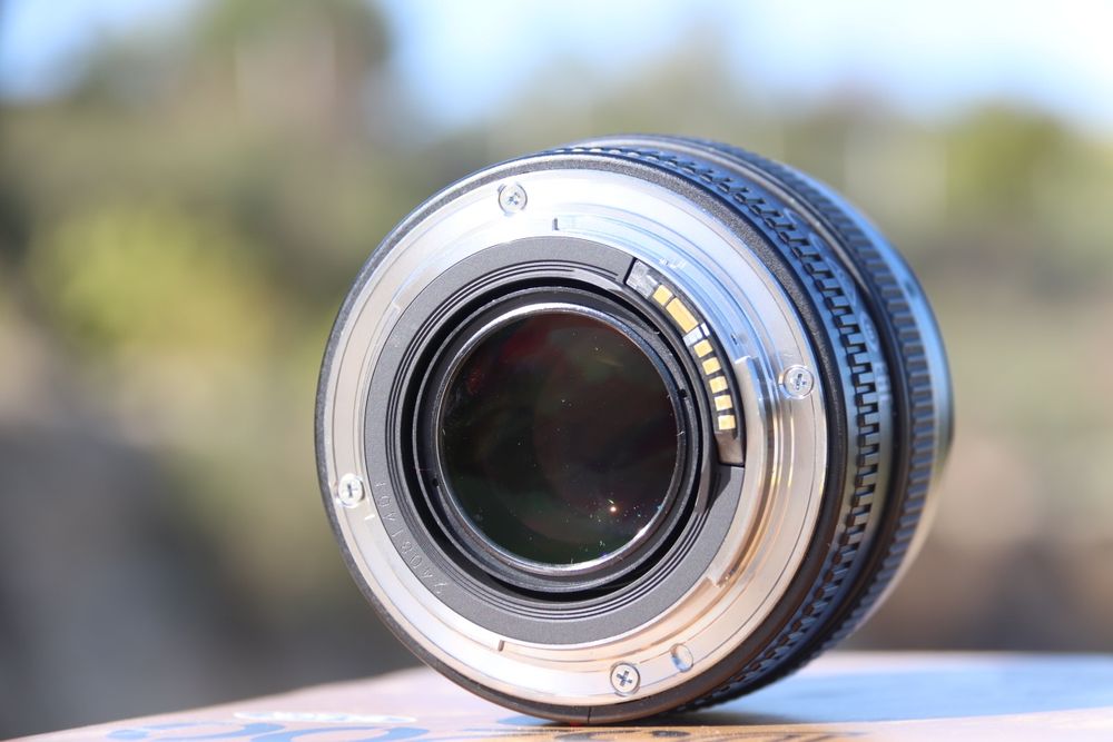 Canon EF 50mm F/ 1.4