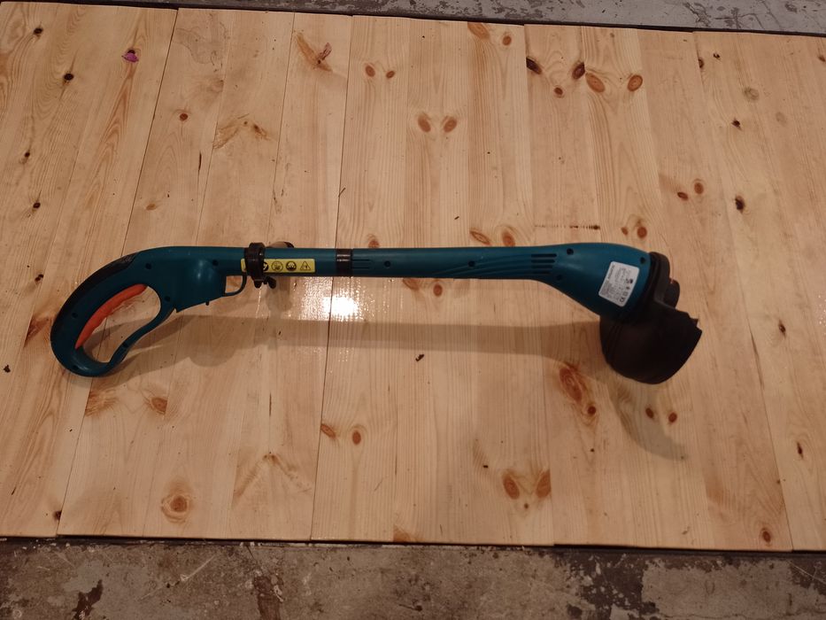 Podkaszarka żyłkowa 230 v