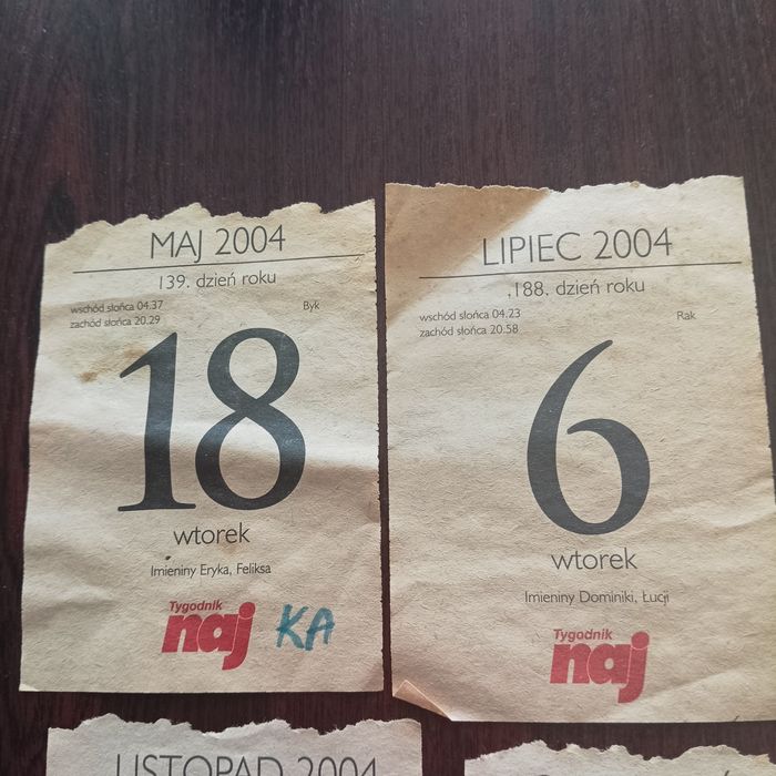 49. Kartki z kalendarza z 2004 - 7 sztuk