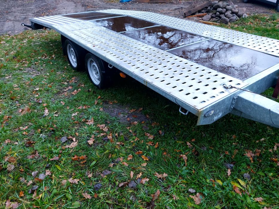 Wynajem lawety 4,5 m 2100 kg ładowności