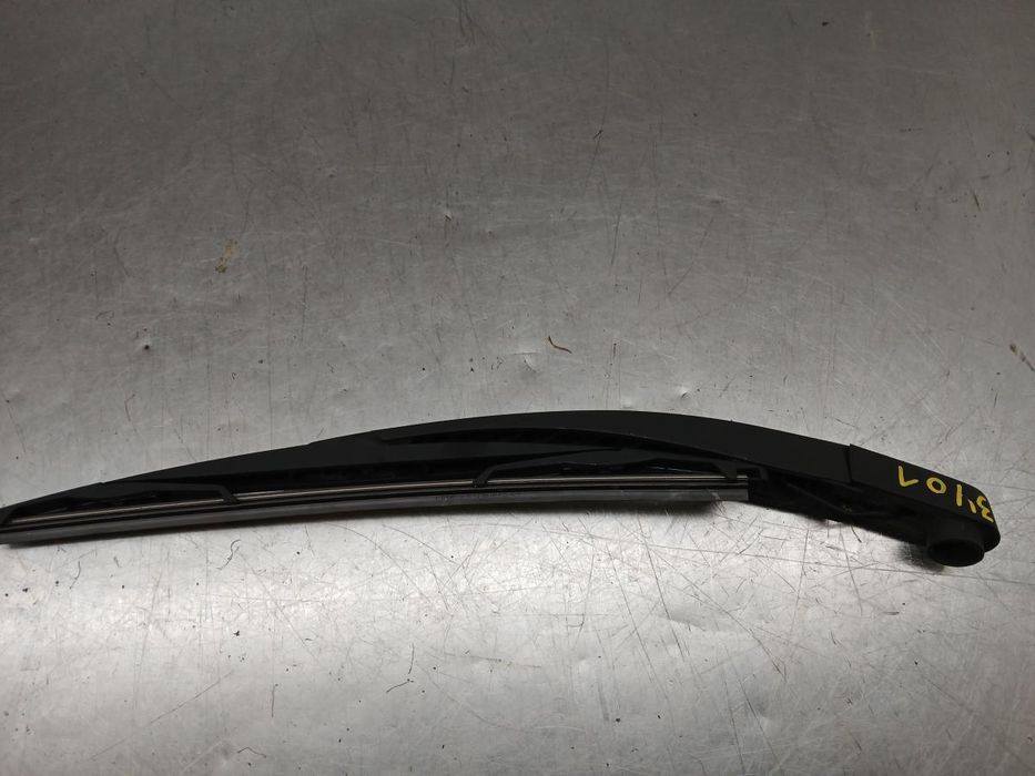 Haste / braço de escova limpa vidros trás PEUGEOT 208