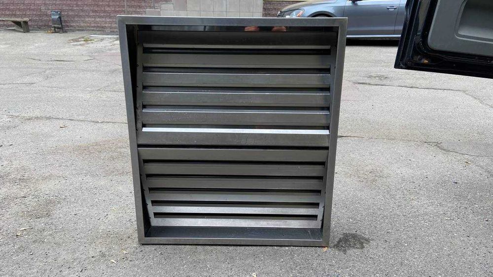 Б/у вытяжной зонт из нержавейки для кафе ресторана бара общепита