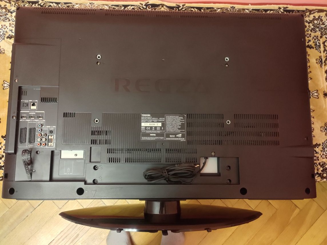 LCD-телевізор Toshiba REGZA діагоналлю 40" дюймів
