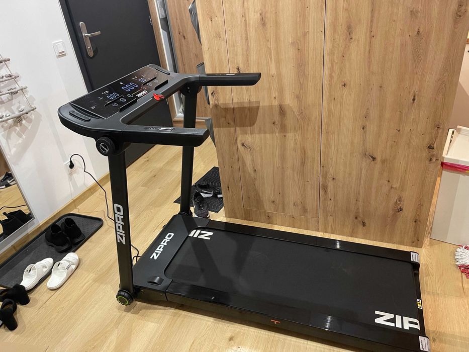 (Rezerwacja) Bieżnia Domowa Składana Pacto Zipro)