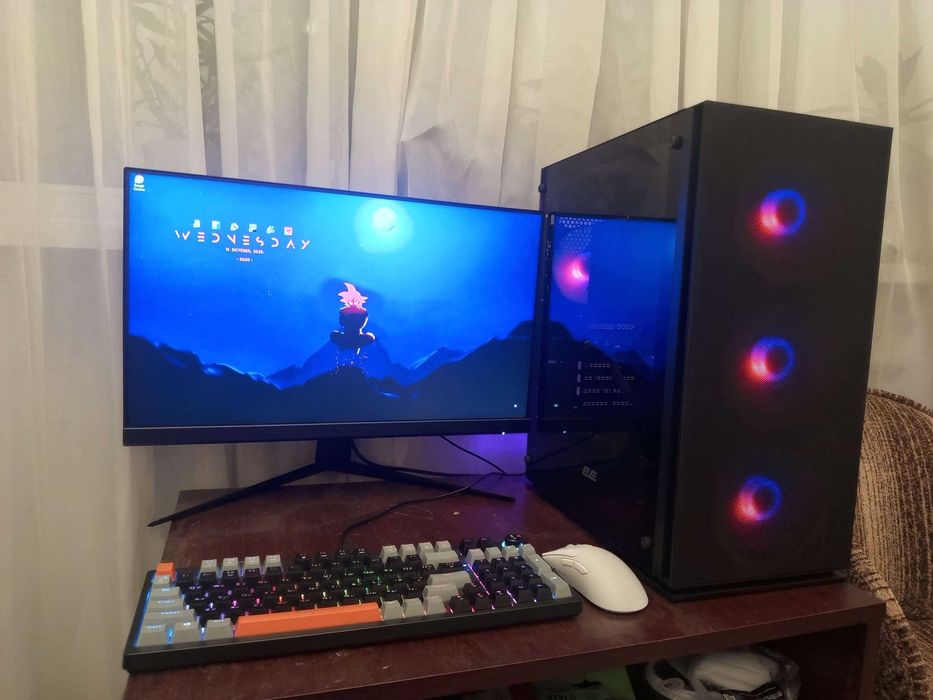 komputer gamingowy AMD 5600X 3,7Ghz 32Gb, 1Tb, monitor MSI 24" komplet