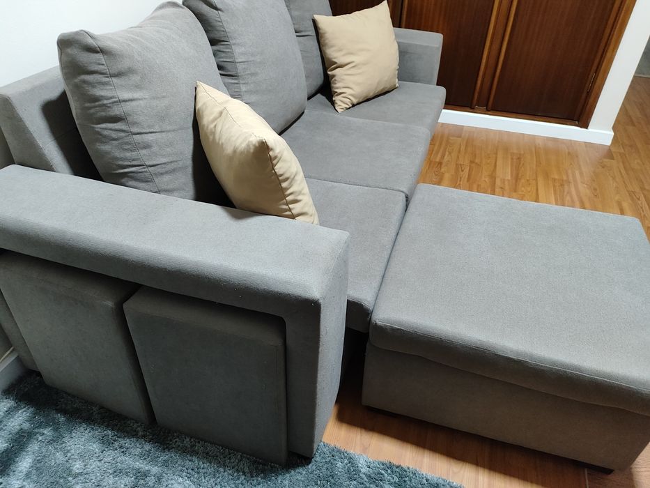 (MUDANÇA DE PREÇO) Sofá Chaise Reversível com 2 puffs
VIANA