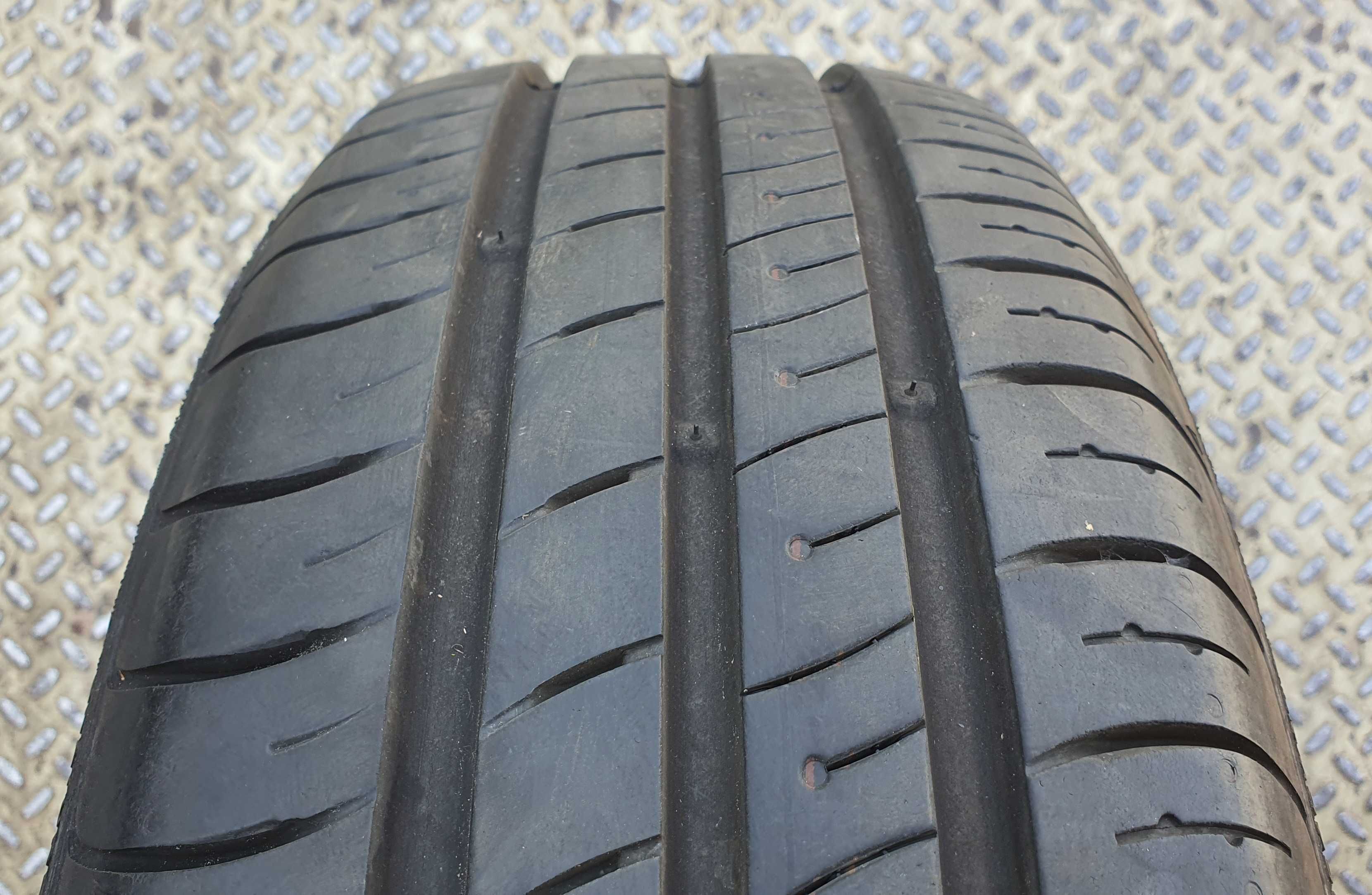 4x 185/65R15 Kumho EcoWing ES01 / 2x 6,5mm 2x 6mm