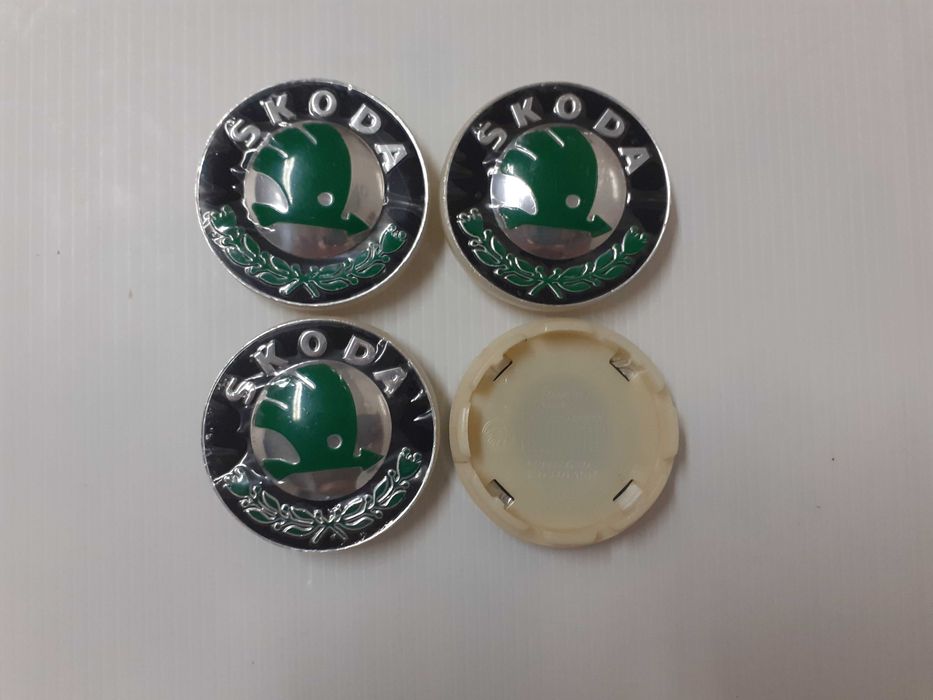 Centros/tampas de jante completos Skoda com 56, 60, 65 e 68 mm