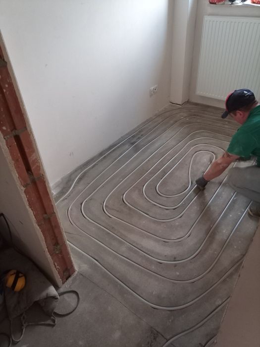 Ogrzewanie podłogowe frezowane  frezowanie wylewki rowki ogrzewanie