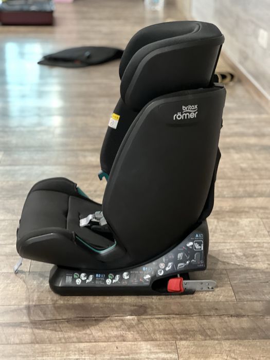 Автокрісло Britax-Romer Advansafix M I-Size