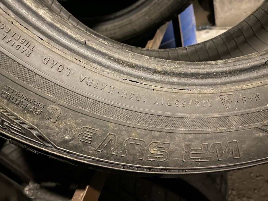 666 Пара зимних шин R17 215/65 Nokian