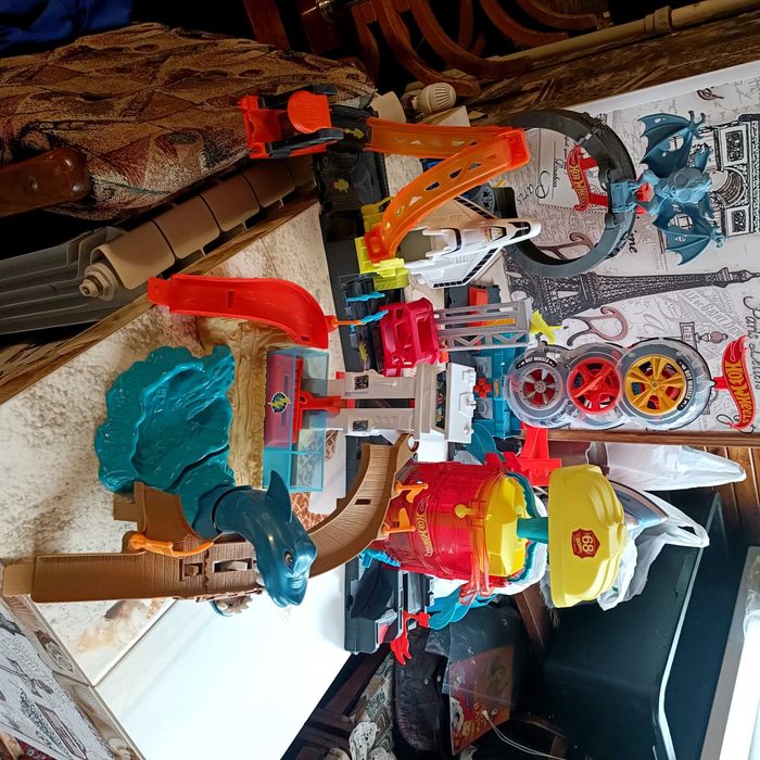 Hotwheels трек/ трек hot wheels/ ракета/ кажан/ акула/ мийка