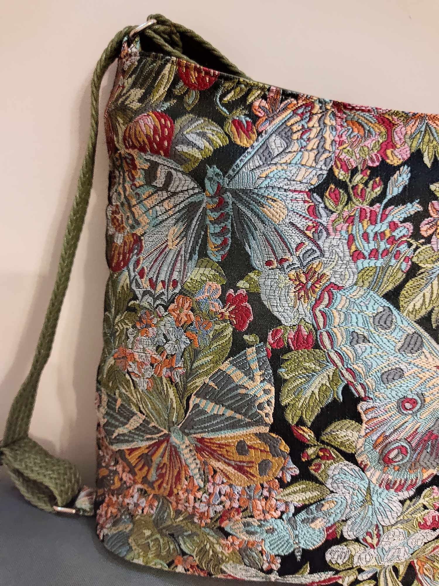 Torebko-plecak motyle dodatki oliwkowe ekoskóra handmade