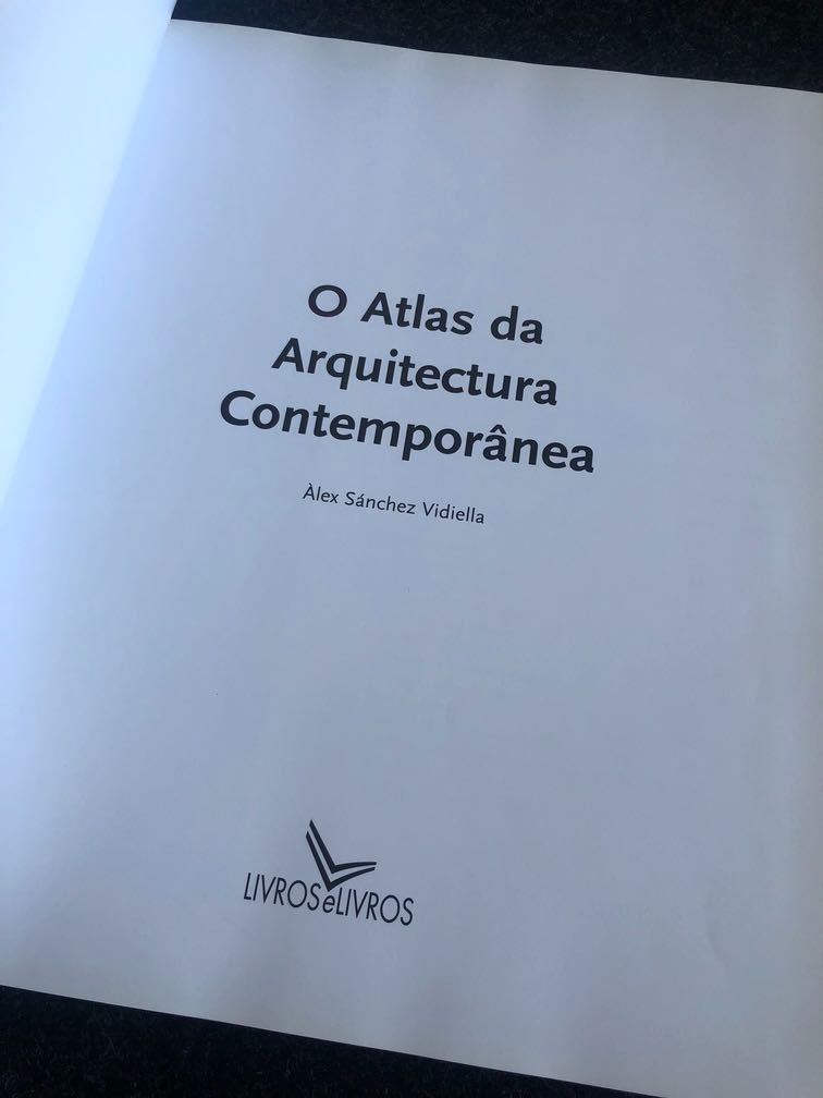 Livro "O Atlas da Arquitetura Contemporânea"