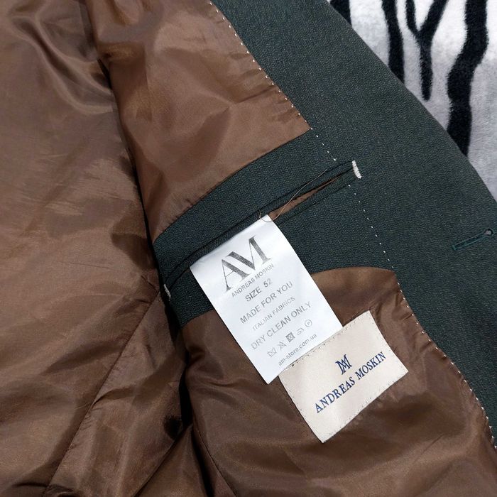 Чоловічий костюм