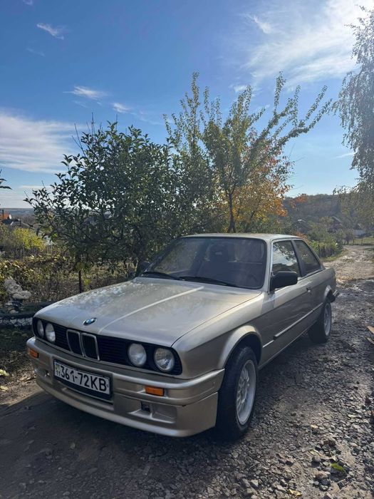 BMW 320i купе класика