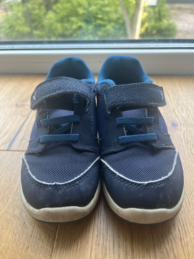 Adidady firmy Decathlon r. 27