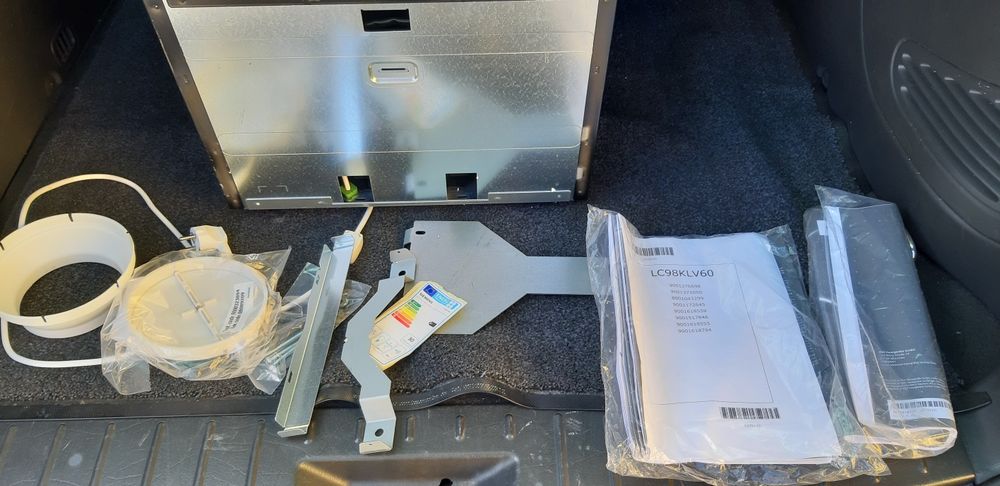 Okap kominowy Siemens LC98KLV60 nowy